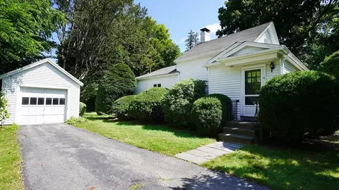 4 Auburn St, Framingham, MA 01701