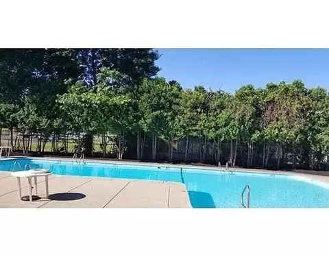 Exterior - 483 Cold Spring Ave #2A, West Springfield, MA 01089 photo 2 of 2