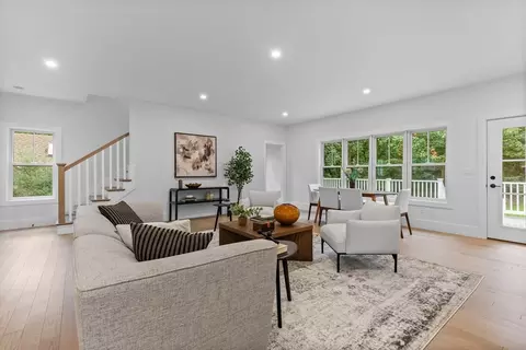 Living - 33 Smith Rd, Hingham, MA 02043 photo 1 of 2