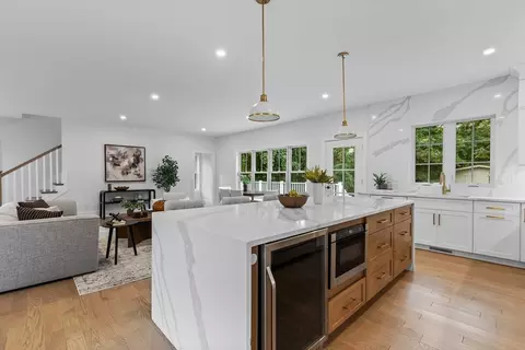 Kitchen - 33 Smith Rd, Hingham, MA 02043 photo 4 of 4