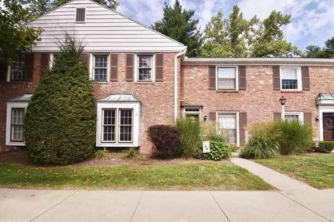 20 Smithfield Ct #20, Springfield, MA 01108