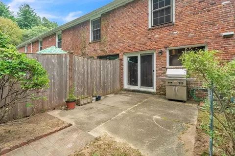 20 Smithfield Ct #20, Springfield, MA 01108 photo 36