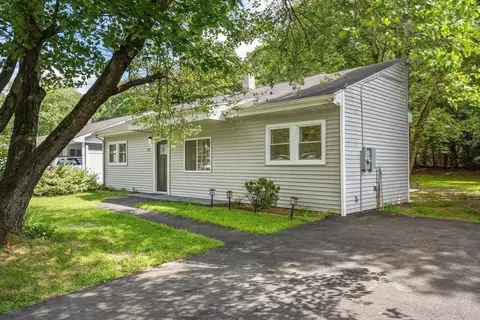 Exterior - 87 Vincent St, Springfield, MA 01129 photo 10 of 13