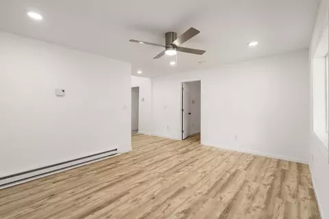 Living - 87 Vincent St, Springfield, MA 01129 photo 4 of 4