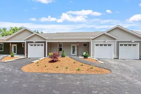 94 Fitchburg Rd #3, Townsend, MA 01469