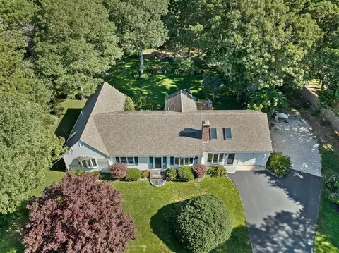 33 Huckleberry Path, Harwich, MA 02645