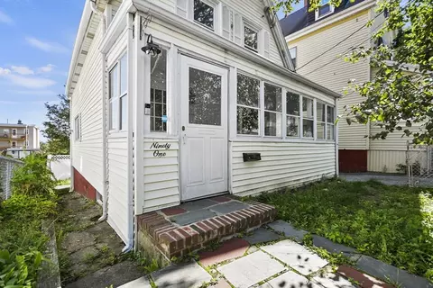 91 Heath St, Somerville, MA 02145