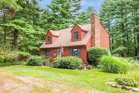 Exterior - 40 Mendon St, Upton, MA 01568 photo 7 of 12