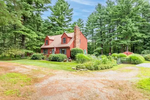 Exterior - 40 Mendon St, Upton, MA 01568 photo 9 of 12