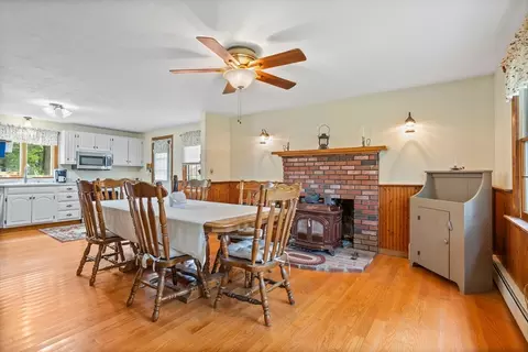 Dining - 40 Mendon St, Upton, MA 01568 photo 1 of 4