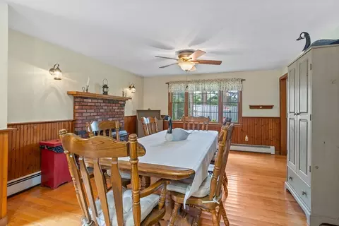 Dining - 40 Mendon St, Upton, MA 01568 photo 2 of 4