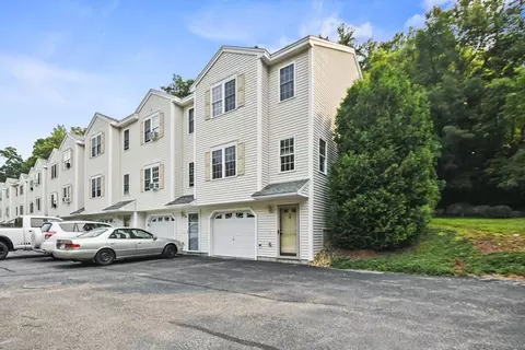 350 Riverbend St #14, Athol, MA 01331