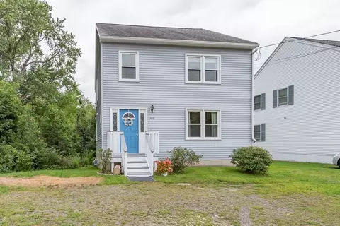 744 S Main St, Haverhill, MA 01832