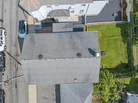 242 Washington St, Fall River, MA 02721 photo 4