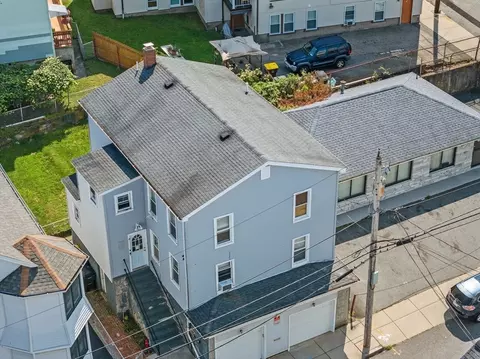 242 Washington St, Fall River, MA 02721 photo 3