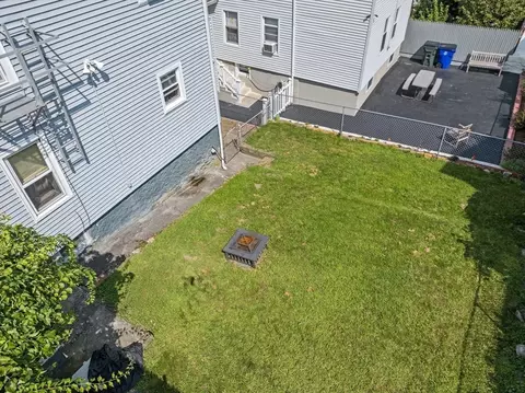 242 Washington St, Fall River, MA 02721 photo 6