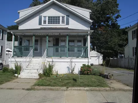 4 Sheldon Rd, Peabody, MA 01960