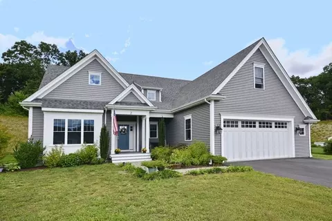 2 Ava Ln, Millis, MA 02054