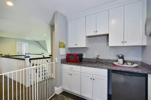 2 Ava Ln, Millis, MA 02054 photo 39