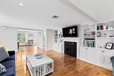 35 Ely Ave, Scituate, MA 02066 photo 8