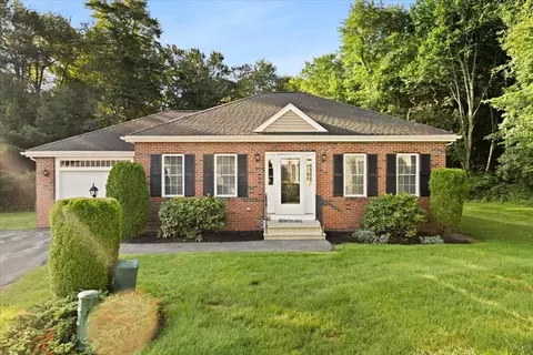 5 Marys Way #34, Lakeville, MA 02347