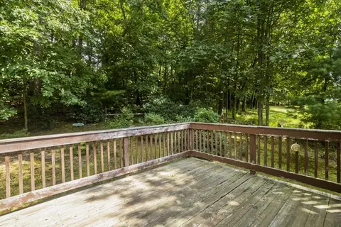 17 Westview Ter, Easthampton, MA 01027 photo 32