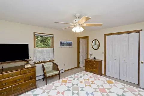 17 Westview Ter, Easthampton, MA 01027 photo 22
