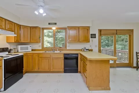 17 Westview Ter, Easthampton, MA 01027 photo 6