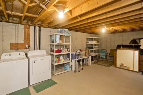 17 Westview Ter, Easthampton, MA 01027 photo 27