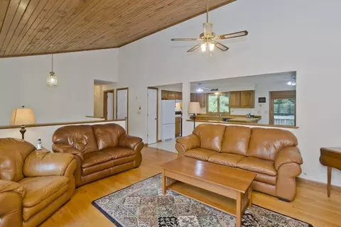 17 Westview Ter, Easthampton, MA 01027 photo 14