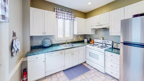 400 Pleasant, Canton, MA 02021 photo 9