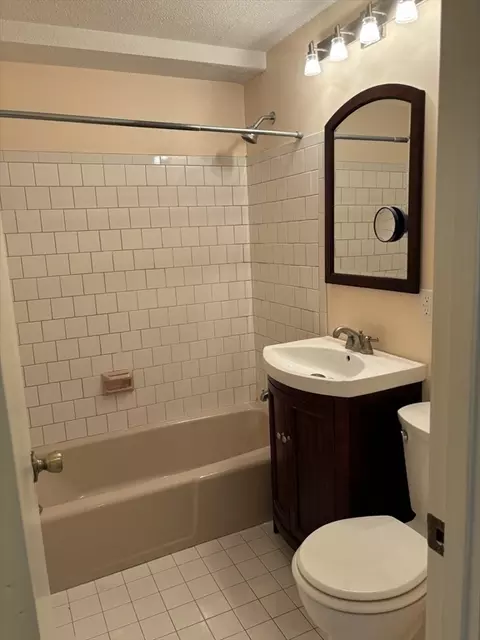 69 Nicholas Rd #D, Framingham, MA 01701 photo 9