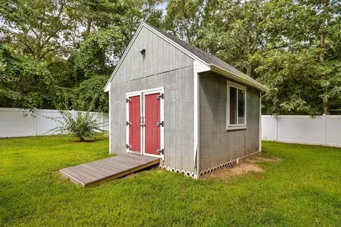 37 Quashnet Rd, Mashpee, MA 02649 photo 39