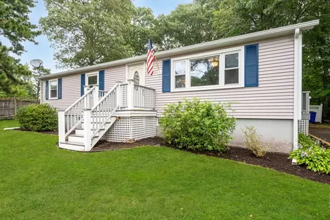 19 Sabbatt Rd, Bourne, MA 02559