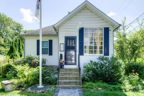 306 Whalom Rd, Lunenburg, MA 01462