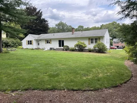 67 Spruce Rd, Reading, MA 01867 photo 3