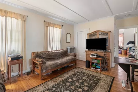 Living - 7 Oak St, Gloucester, MA 01930 photo 2 of 2