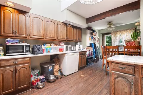 Kitchen - 7 Oak St, Gloucester, MA 01930 photo 4 of 6