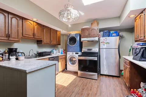 Kitchen - 7 Oak St, Gloucester, MA 01930 photo 3 of 6