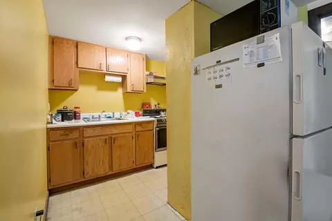 Kitchen - 7 Oak St, Gloucester, MA 01930 photo 1 of 6