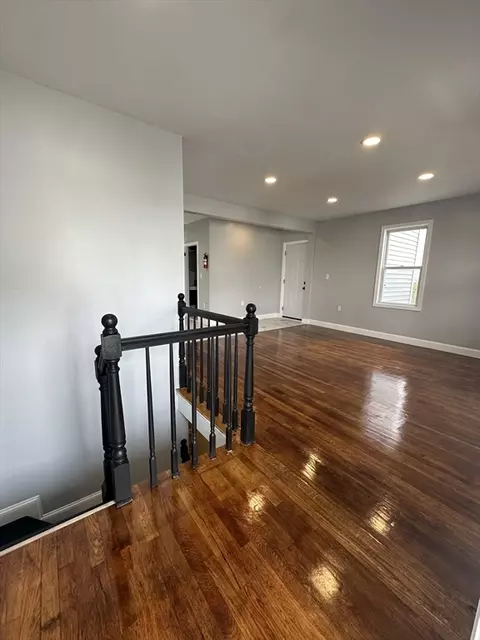 127 Barnaby St, Fall River, MA 02720 photo 18