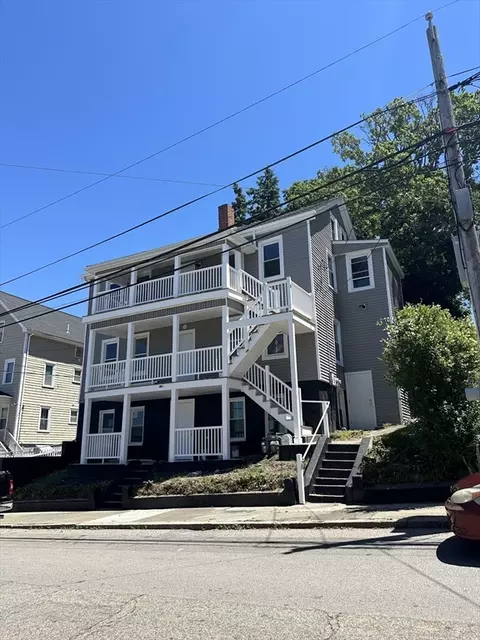127 Barnaby St, Fall River, MA 02720