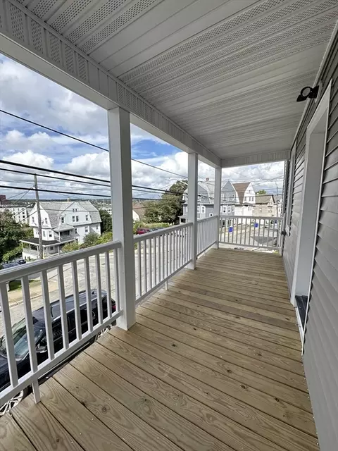127 Barnaby St, Fall River, MA 02720 photo 5