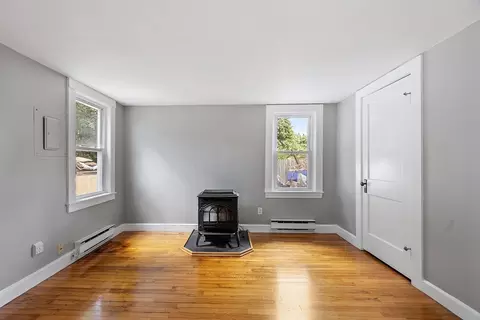 Living - 24 Prospect St, Maynard, MA 01754 photo 2 of 5