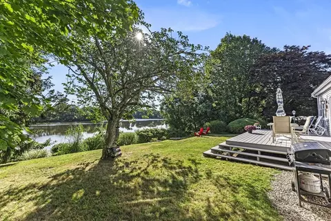 6 Perry Ave, Bourne, MA 02532 photo 3