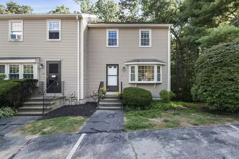 13 Pine Vw #13, Millis, MA 02054