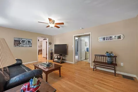 297 Manchaug Rd, Sutton, MA 01590 photo 14