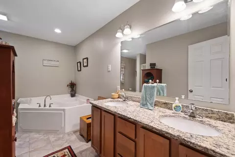 297 Manchaug Rd, Sutton, MA 01590 photo 8