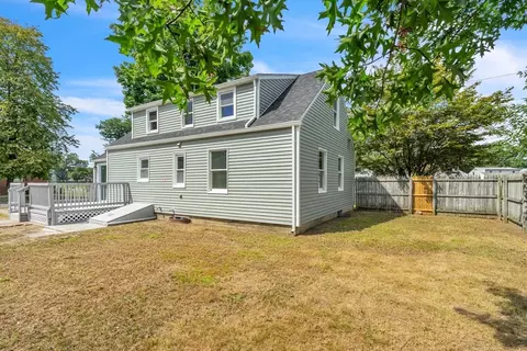 Exterior - 43 Lang St, Springfield, MA 01104 photo 7 of 7