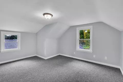 Bedroom - 43 Lang St, Springfield, MA 01104 photo 6 of 7